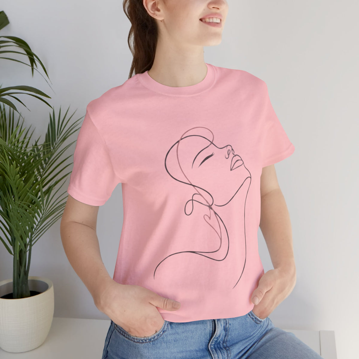 Minimal Line Art Face T‑Shirt