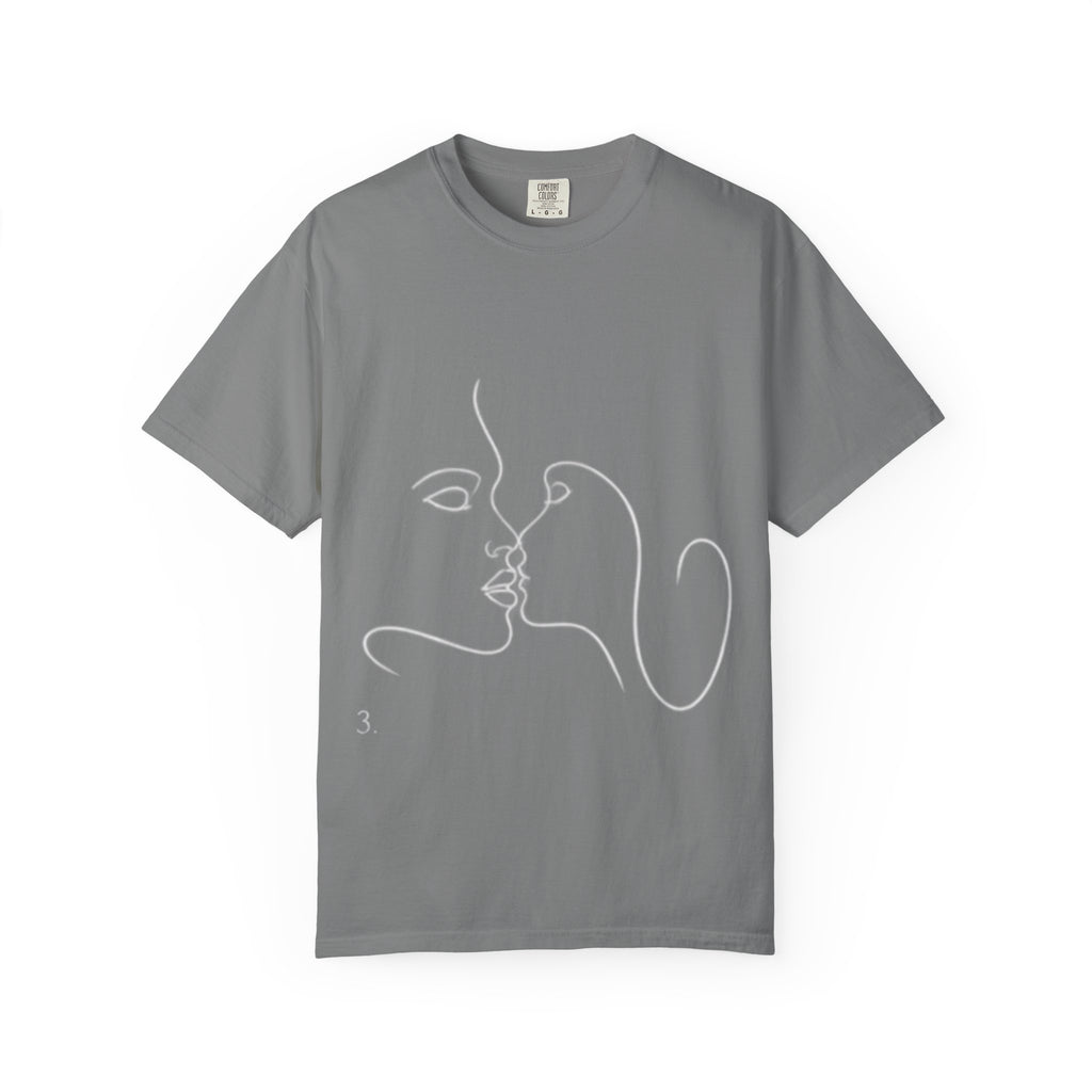 Minimal Line Art Kiss T-Shirt