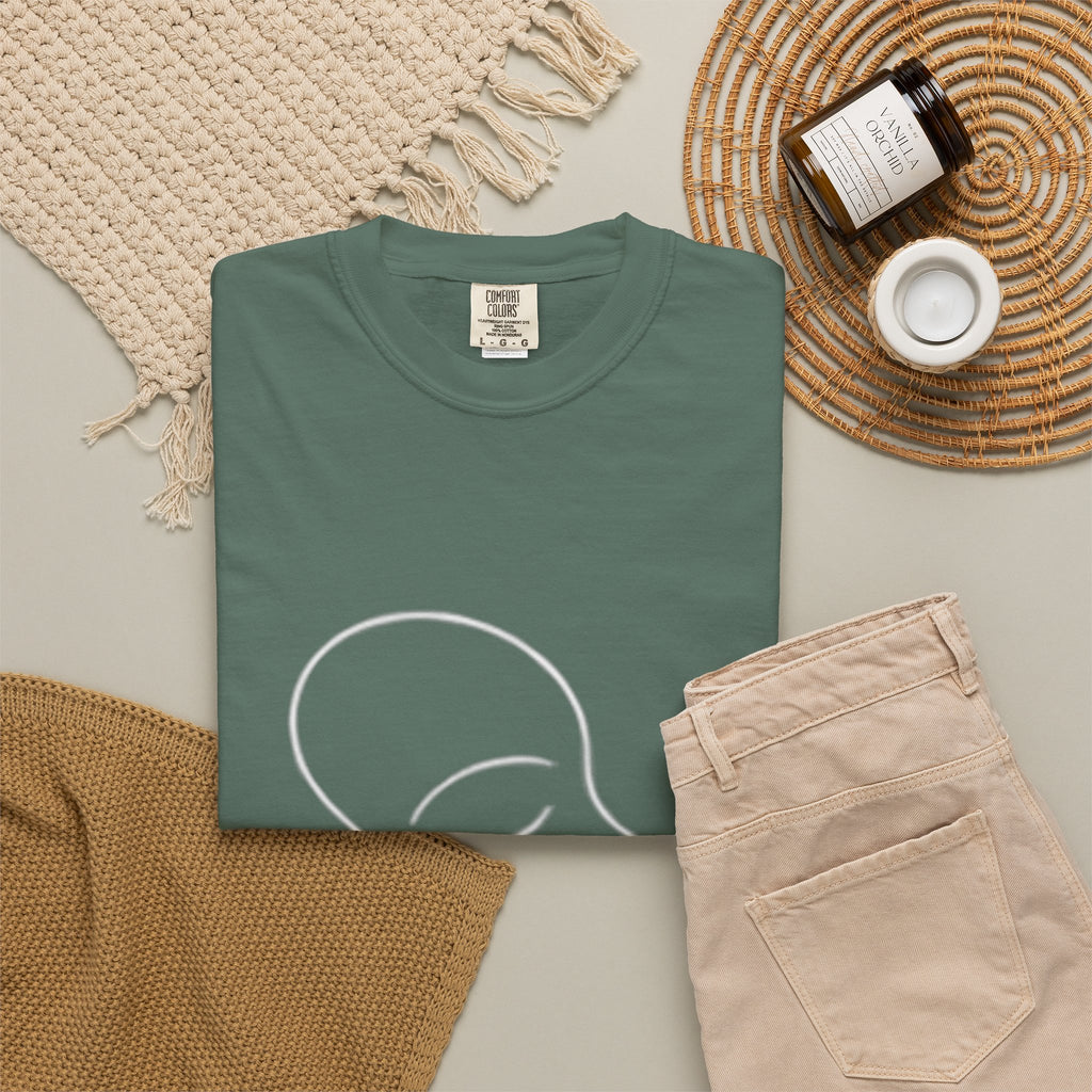 Minimal Line Art Face T-Shirt — Modern Abstract Graphic Tee