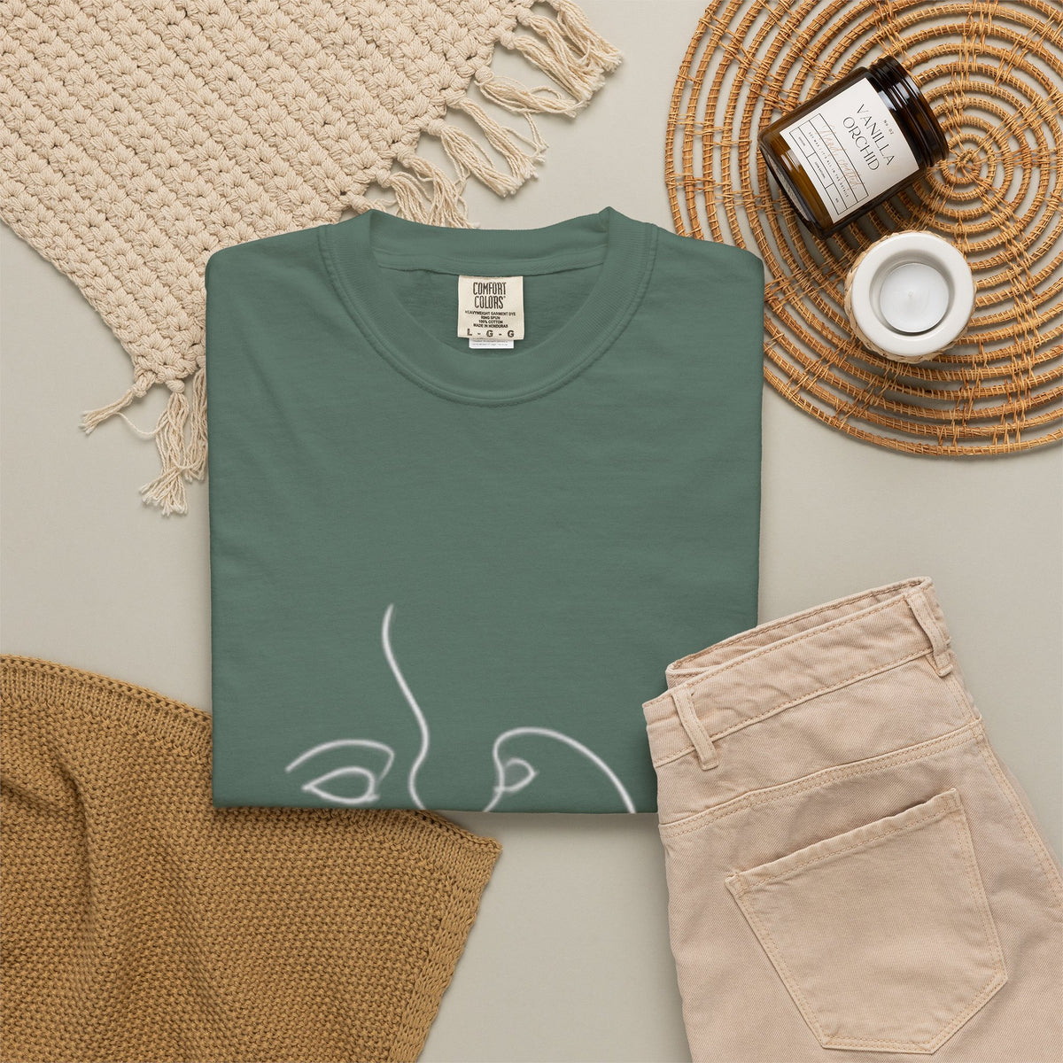 Minimal Line Art Kiss T-Shirt