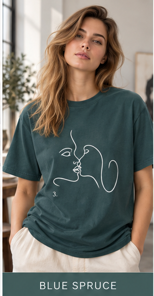 Minimal Line Art Kiss T-Shirt