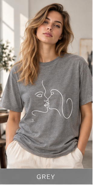Minimal Line Art Kiss T-Shirt