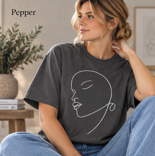 Minimalist Line Art Face T-Shirt