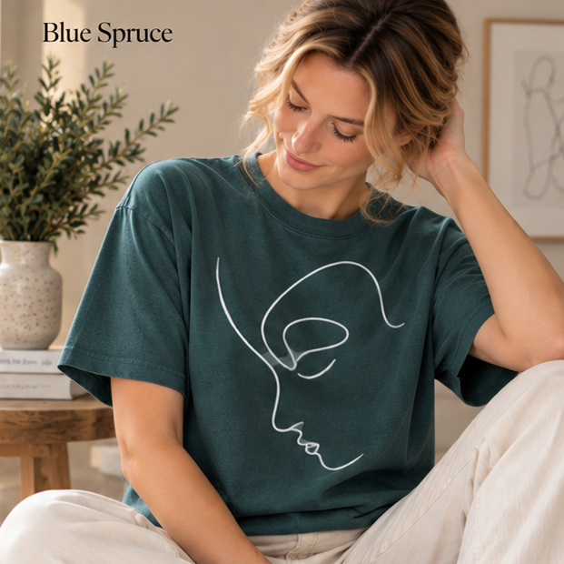 Minimal Line Art Face T-Shirt — Abstract Single-Line Portrait Tee