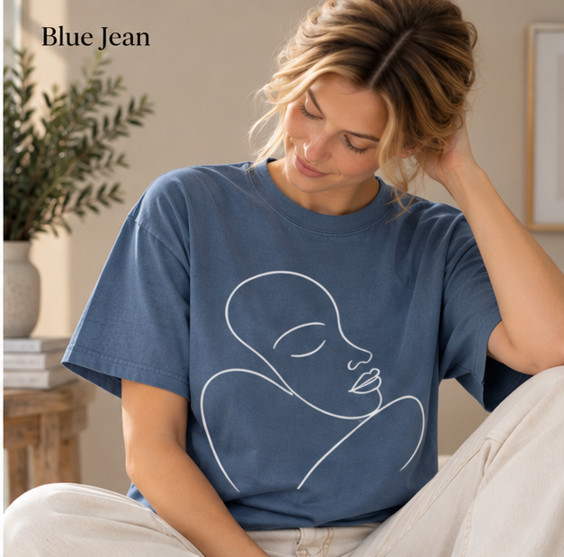 Minimal Line Art Face T-Shirt — Modern Abstract Graphic Tee