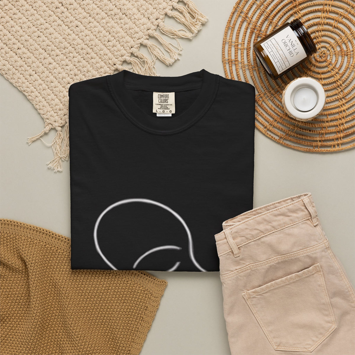 Minimal Line Art Face T-Shirt — Modern Abstract Graphic Tee