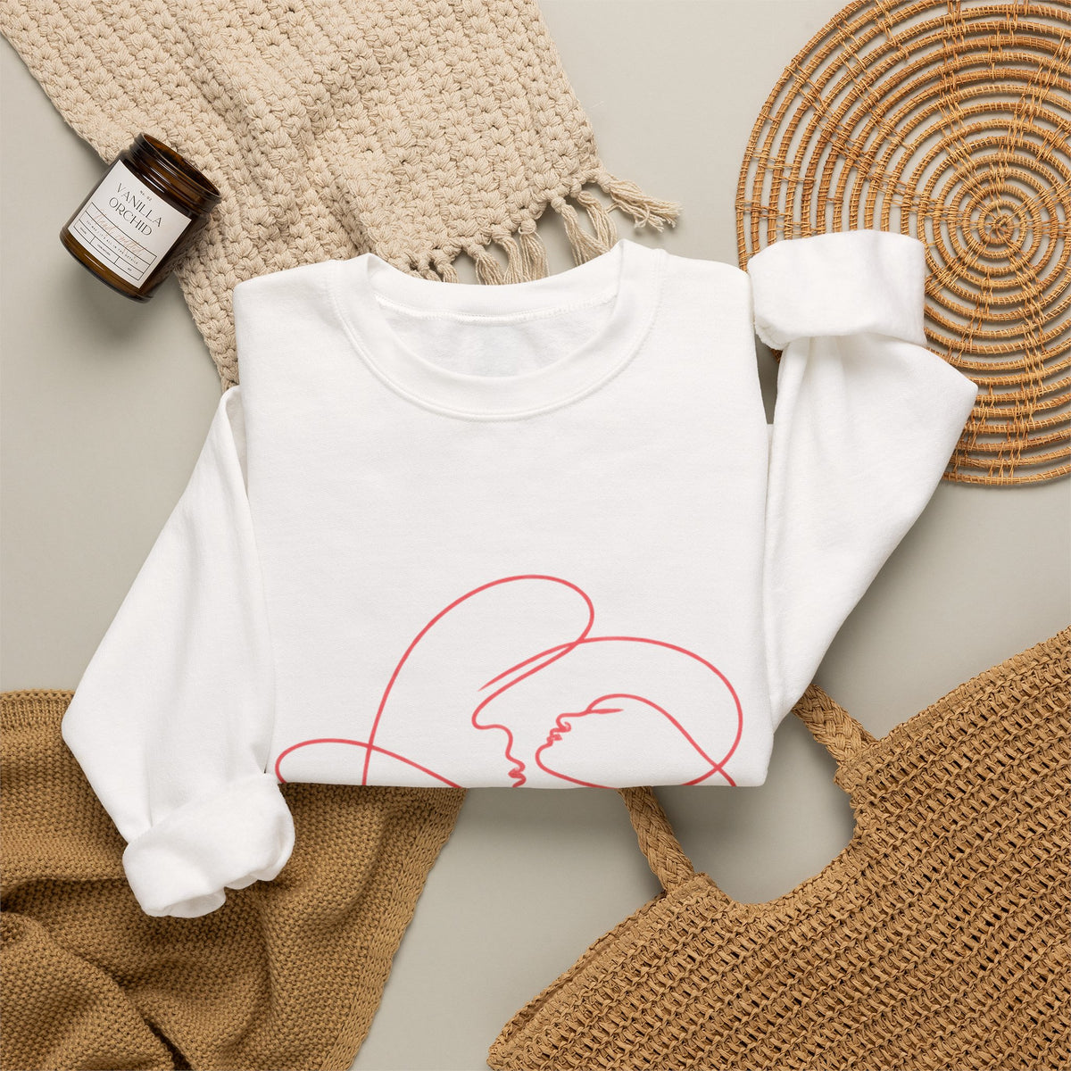 Crewneck Sweatshirt with Minimalist Heart Cat Line Art – Cute Pet Lover Graphic