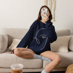 Minimal Line Art Face Sweatshirt – Abstract Portrait Crewneck